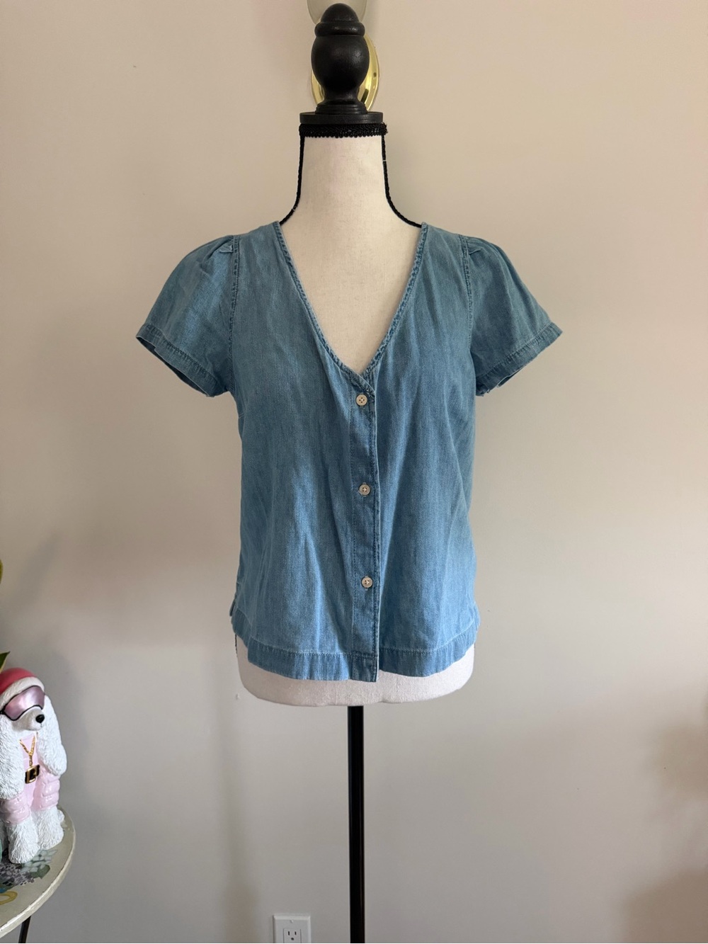 GAP Light Blue Denim Button-Front Short Sleeve Blouse